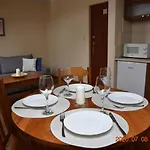 Przy Basenie Blisko Morza Brown Apartment Puck