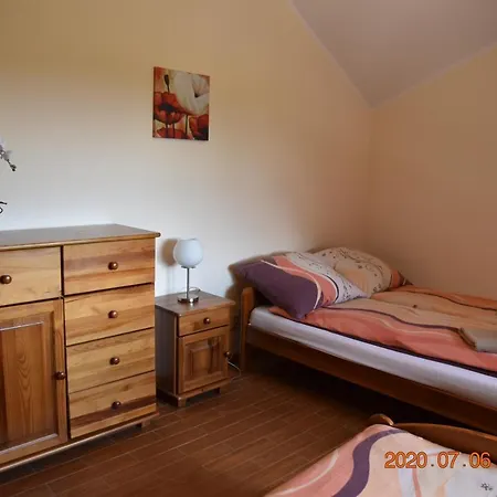 Przy Basenie Blisko Morza Brown Appartement *