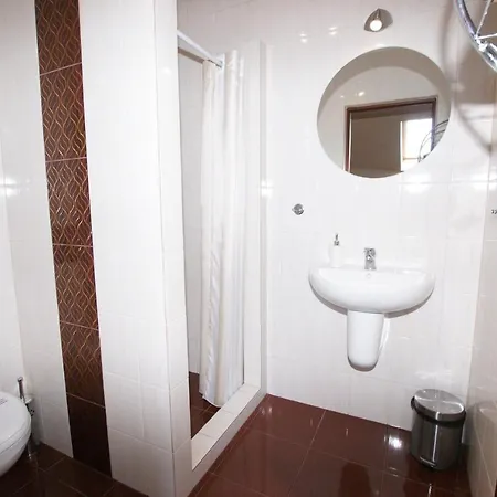 Apartment Przy Basenie Blisko Morza Brown