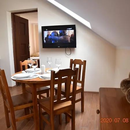 Apartment Przy Basenie Blisko Morza Brown Puck
