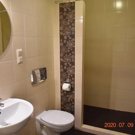 Przy Basenie Blisko Morza Brown Apartment *