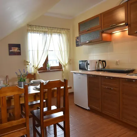 Appartement Przy Basenie Blisko Morza Brown Puck