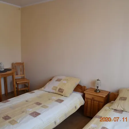 Apartment Przy Basenie Blisko Morza Brown Puck